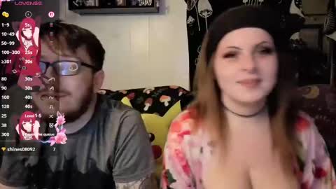 Snapshot of amburlicious chatting on 11/09/25, 04:33 amburlicious online show from 11/09/25, 04:33