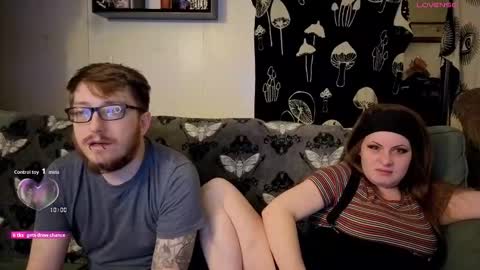 Snapshot of amburlicious chatting on 11/18/25, 03:45 amburlicious online show from 11/18/25, 03:45