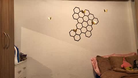 Amelia online show from 10/20/25, 12:49