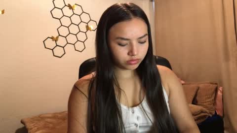 Amelia online show from 11/05/25, 02:39