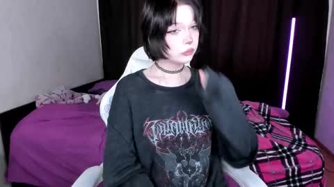 Amelia online show from 09/11/25, 11:32
