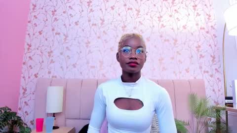 Snapshot of amelia_adms chatting on 12/02/25, 07:09 Amelia Adams online show from 12/02/25, 07:09