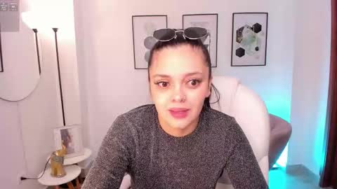 amelia online show from 09/21/25, 11:45