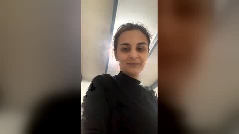 Snapshot of amelia_exotic chatting on 12/02/25, 10:05 amelia online show from 12/02/25, 10:05