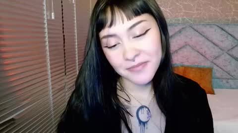 amelia_fry online show from 03/07/25, 09:51