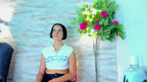 Snapshot of amelia_myers chatting on 11/03/25, 07:48 AMELIA. online show from 11/03/25, 07:48