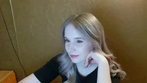 Snapshot of ameliaa333 chatting on 05/16/26, 07:01 Amelia online show from 05/16/26, 07:01