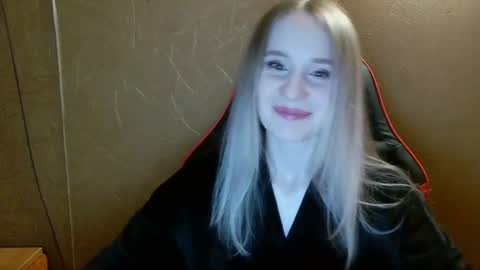 Amelia  online show from 07/05/26, 07:43