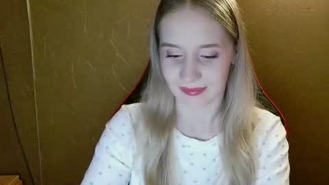 Amelia  online show from 07/08/26, 08:24