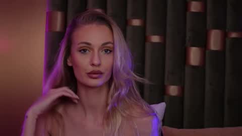 Snapshot of ameliaangell chatting on 11/09/25, 06:33 Amelia online show from 11/09/25, 06:33