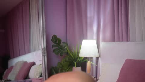 Snapshot of ameliabarbie chatting on 05/23/26, 06:23 Amelia online show from 05/23/26, 06:23