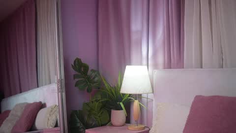 Snapshot of ameliabarbie chatting on 05/27/26, 01:57 Amelia online show from 05/27/26, 01:57