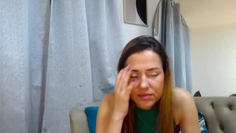 Amalia Castro online show from 02/19/26, 08:54