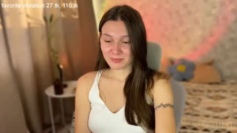 Snapshot of ameliahenderson chatting on 09/13/25, 02:17 Ameli online show from 09/13/25, 02:17