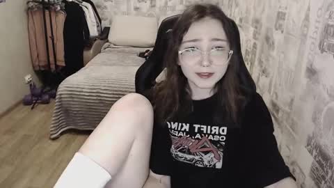 Amelia online show from 12/04/24, 03:21