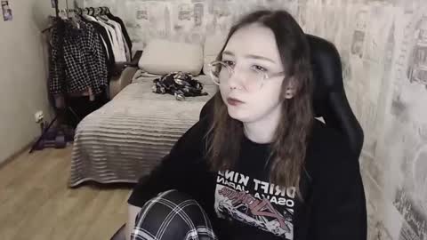 Amelia online show from 12/06/24, 02:06