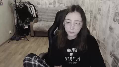 Amelia online show from 12/13/24, 12:50