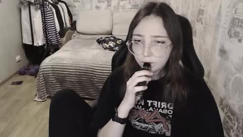 Amelia online show from 12/22/24, 03:11