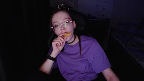 Snapshot of ameliakamishiro chatting on 11/26/25, 03:18 Amelia online show from 11/26/25, 03:18