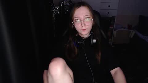 Snapshot of ameliakamishiro chatting on 12/04/25, 01:59 Amelia online show from 12/04/25, 01:59