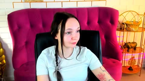 Amelia online show from 01/21/25, 05:49