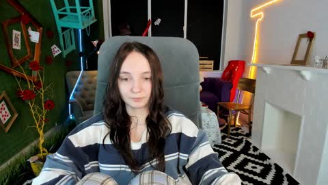 Amelia online show from 02/04/25, 08:56