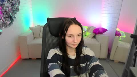 Amelia online show from 02/06/25, 11:43