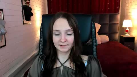 Amelia online show from 11/18/25, 06:23