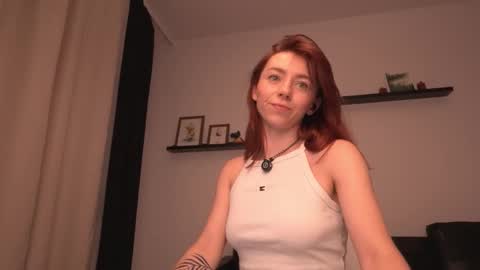 Snapshot of ameliamber0 chatting on 09/23/25, 04:21 Amelia online show from 09/23/25, 04:21