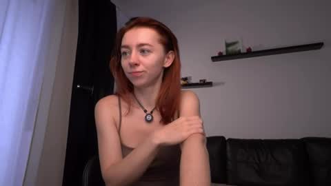 Snapshot of ameliamber0 chatting on 10/18/25, 08:04 Amelia online show from 10/18/25, 08:04