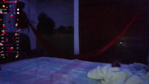 Snapshot of ameliashepard1 chatting on 12/30/24, 01:37 Amelia online show from 12/30/24, 01:37
