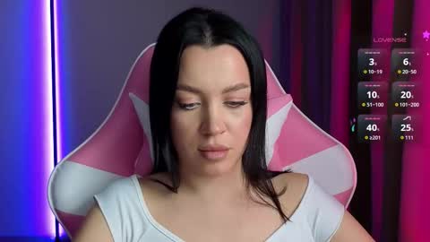 Amelia Sonk online show from 10/22/25, 07:13