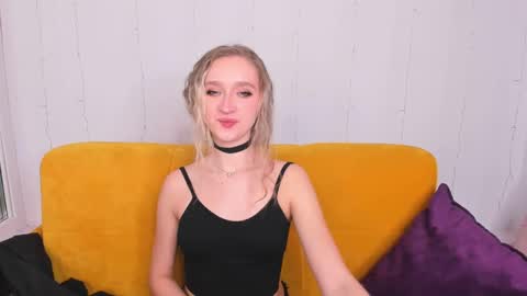 Snapshot of ameliawise chatting on 01/10/25, 12:06 ameliawise online show from 01/10/25, 12:06