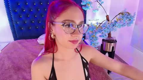 Amelie online show from 04/30/26, 08:57