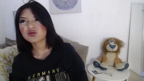 Snapshot of amelie_perlie_ chatting on 06/11/26, 12:14 AMELIE online show from 06/11/26, 12:14