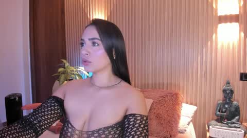 Amelie online show from 05/08/26, 01:22
