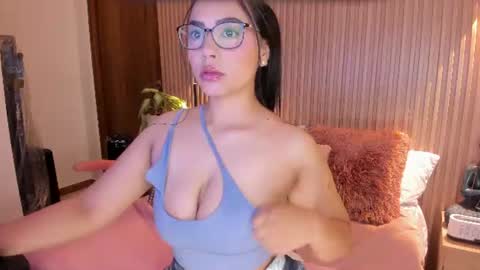 Amelie online show from 08/05/26, 12:19