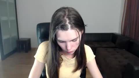 Amelie online show from 09/22/25, 04:09