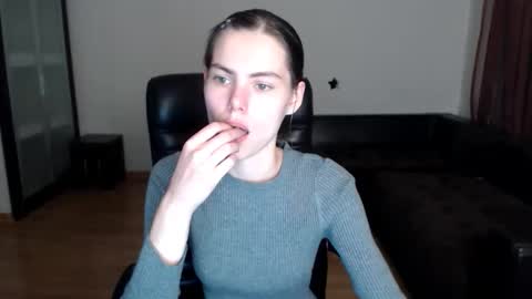 Amelie online show from 09/25/25, 05:27