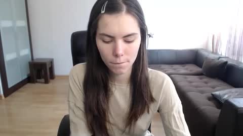 Amelie online show from 10/10/25, 12:15