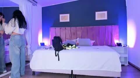 Snapshot of amelii_gh chatting on 06/12/26, 11:42 Ameli online show from 06/12/26, 11:42