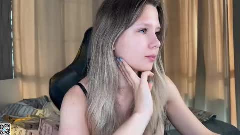 Ameliia castro online show from 10/05/25, 09:51