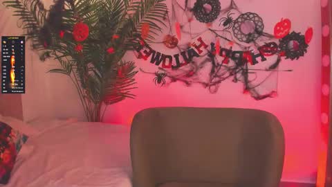 Amelie online show from 10/14/25, 02:45