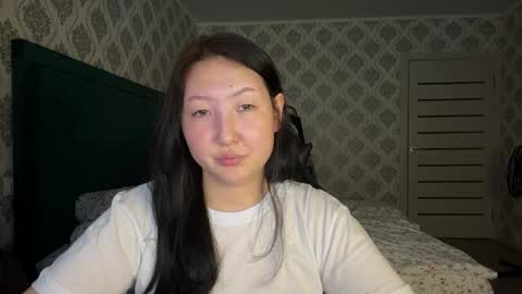 Snapshot of ameliya_kim chatting on 06/04/26, 09:10 Ameliya online show from 06/04/26, 09:10