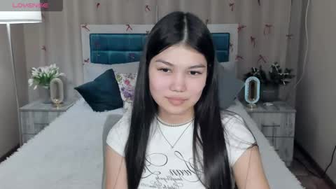 Snapshot of ameliyaheat chatting on 05/27/26, 10:45 AmeliyaHeat online show from 05/27/26, 10:45
