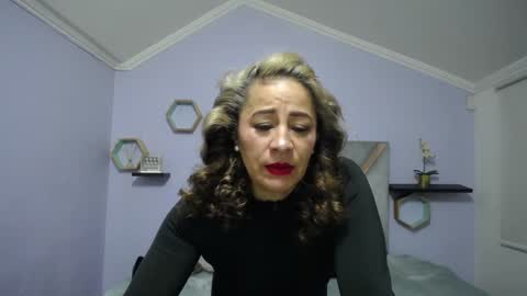 Amell Thomson online show from 12/19/24, 11:07