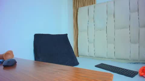 Amell Thomson online show from 07/16/26, 11:38