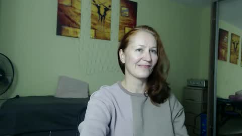 Snapshot of amelly777 chatting on 10/13/25, 06:08 amelly777 online show from 10/13/25, 06:08