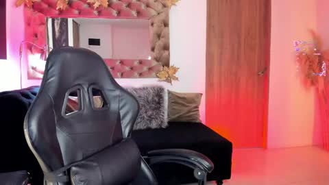          online show from 05/12/26, 12:46