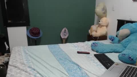 Snapshot of americanbig_dick chatting on 09/20/25, 12:06 Lucian online show from 09/20/25, 12:06